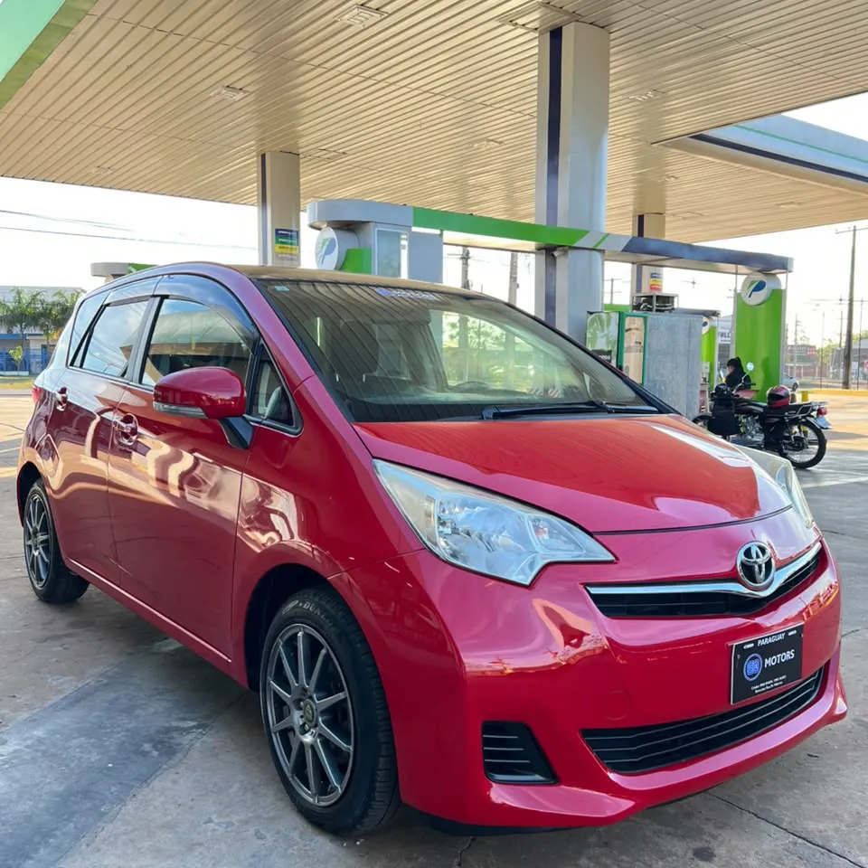 Toyota Ractis 2011