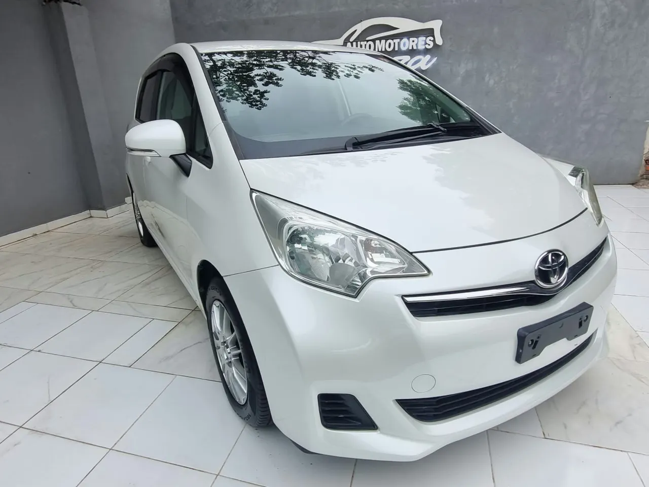 Toyota Ractis 2011