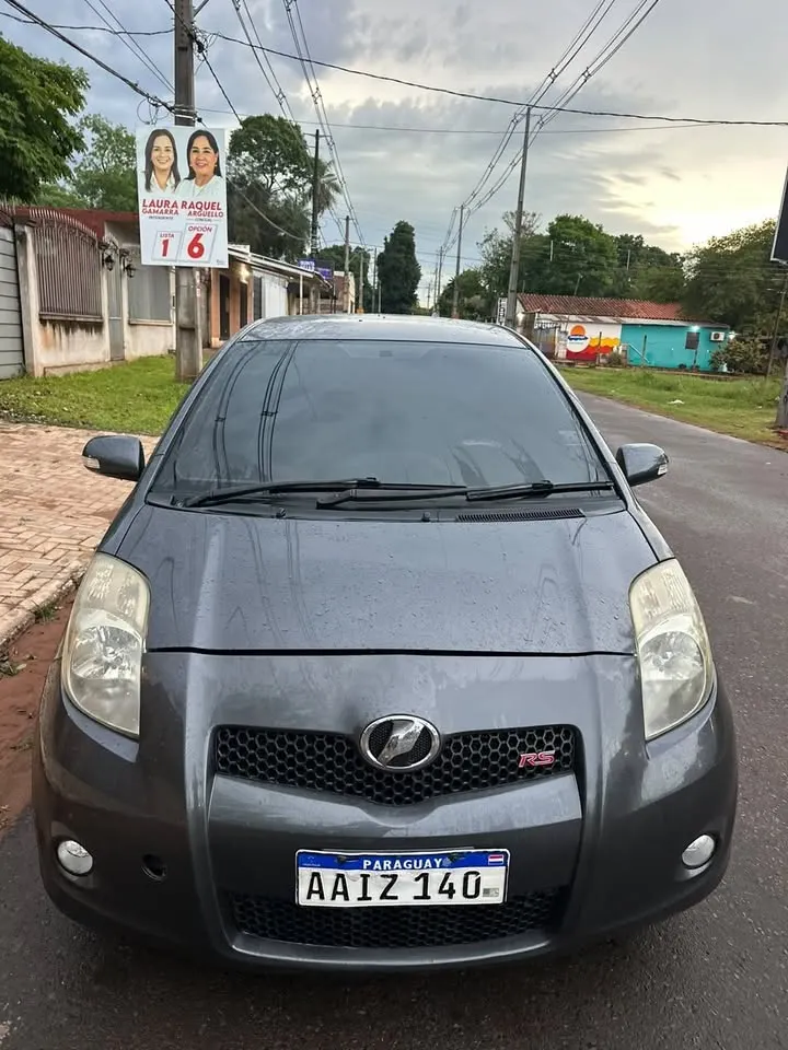 Toyota Vitz 2008 RS