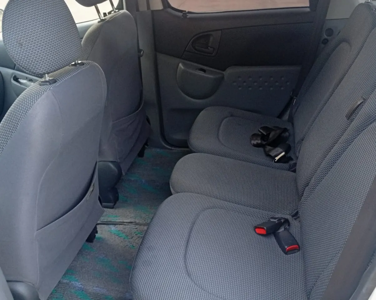 Toyota Funcargo 2001 G