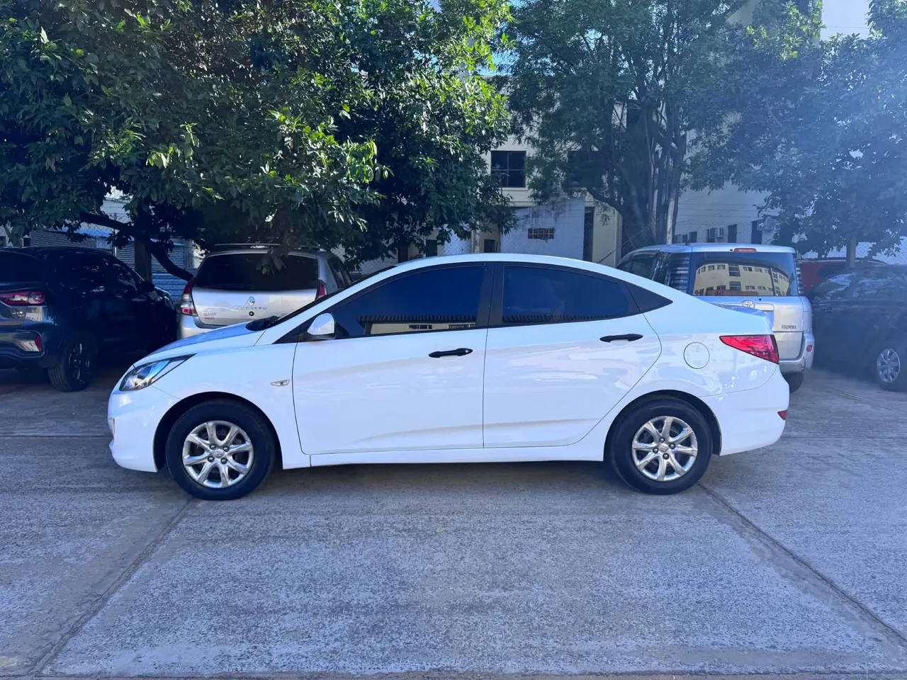 Hyundai Accent 2014