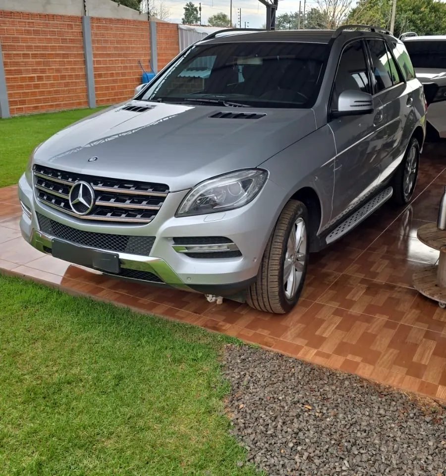 Mercedes-Benz ML 2013 Full