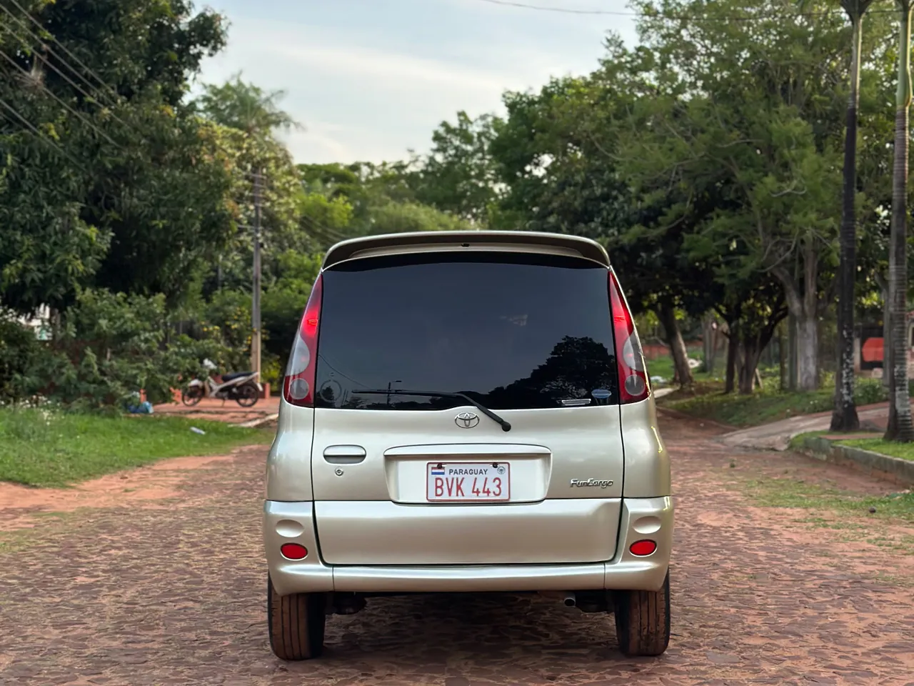 Toyota Funcargo 2002