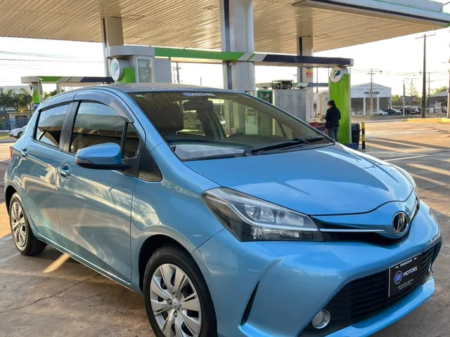 Toyota Vitz 2015
