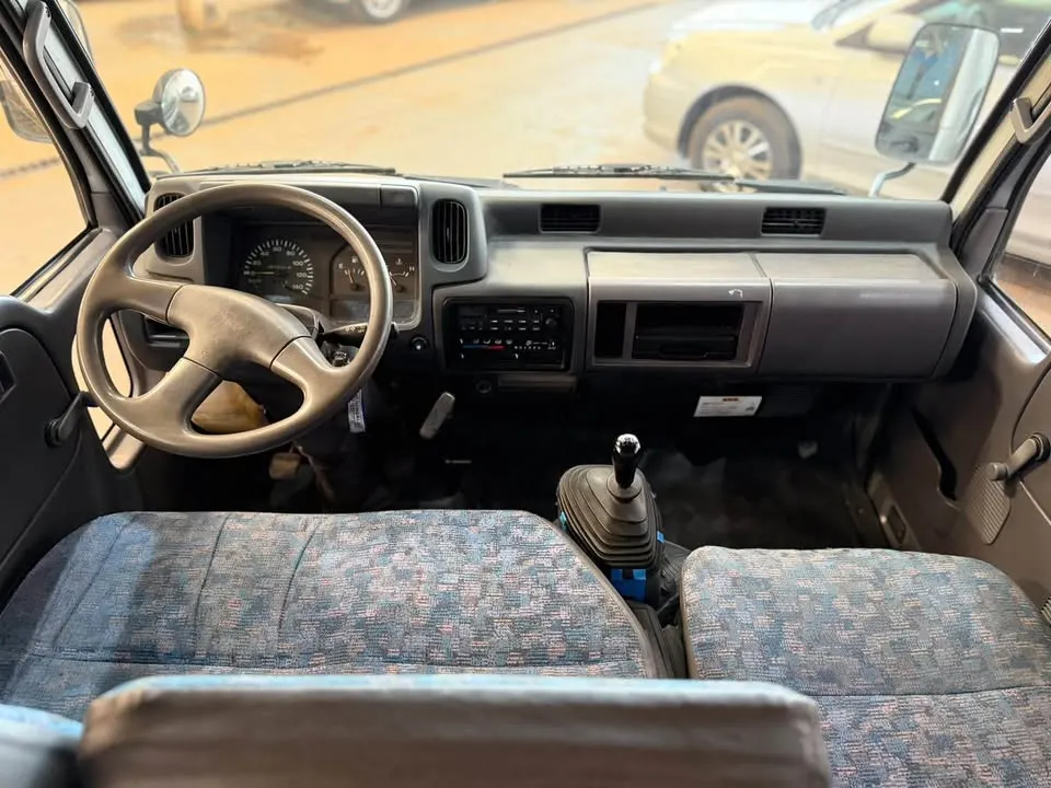 Nissan Atlas 1998