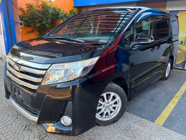 Toyota Noah 2017