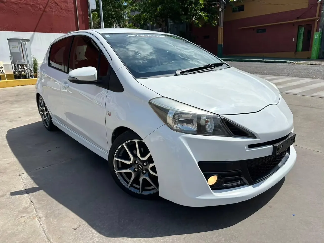 Toyota Vitz 2012