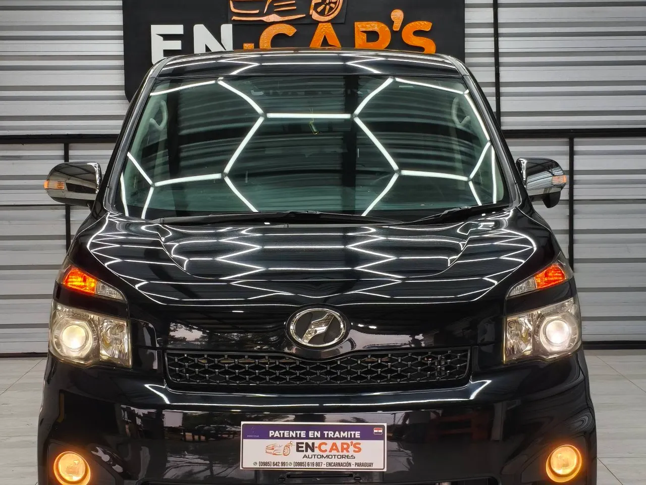 Toyota Voxy 2010