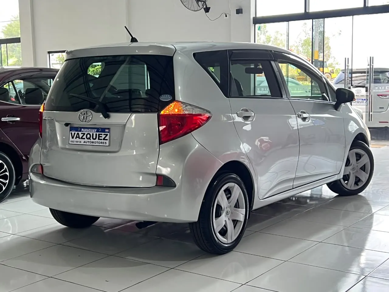Toyota Ractis 2012
