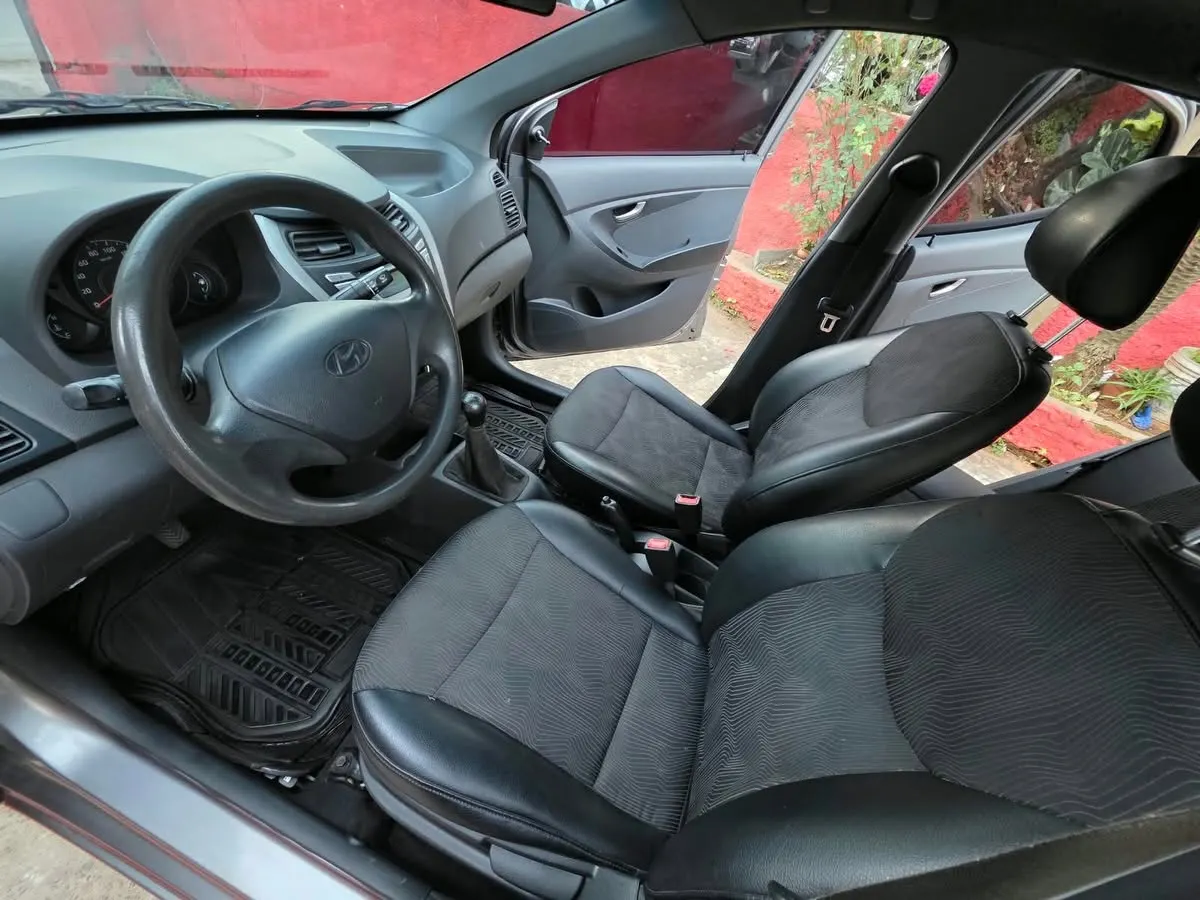 Hyundai Eon 2015
