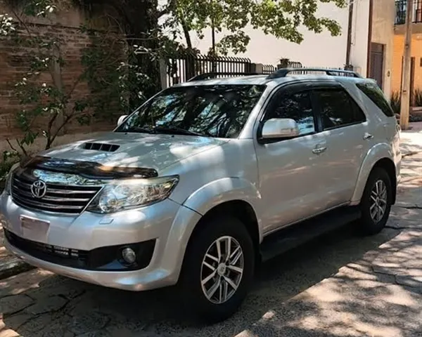 Toyota Fortuner 2014