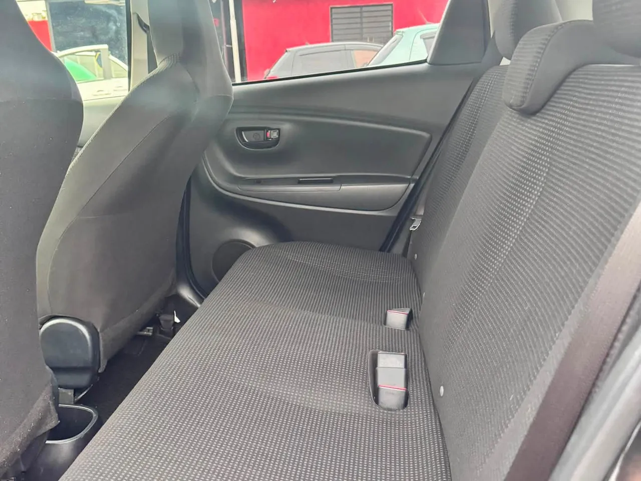 Toyota Vitz 2014