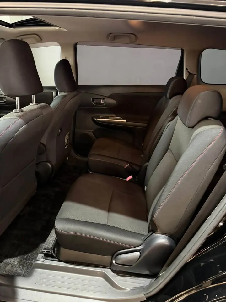Toyota Wish 2012