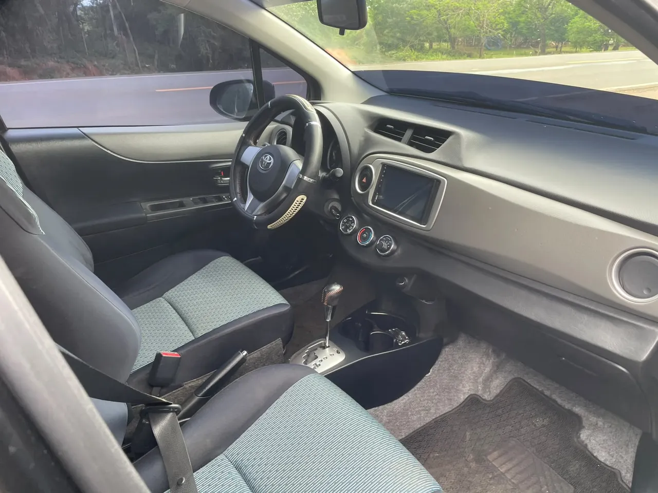Toyota Vitz 2011