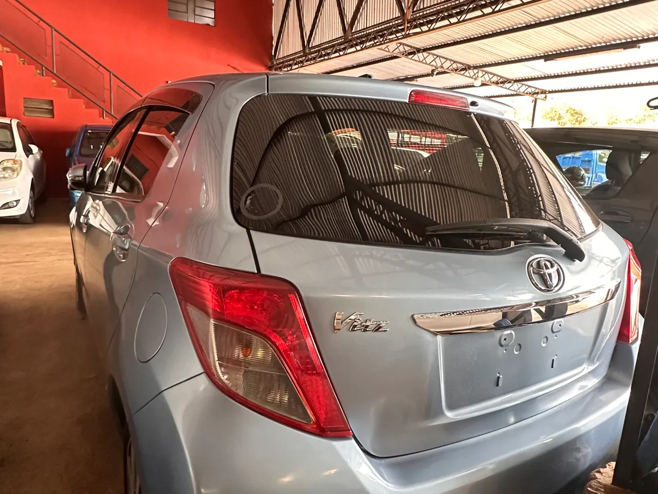 Toyota Vitz 2011 Recién importado