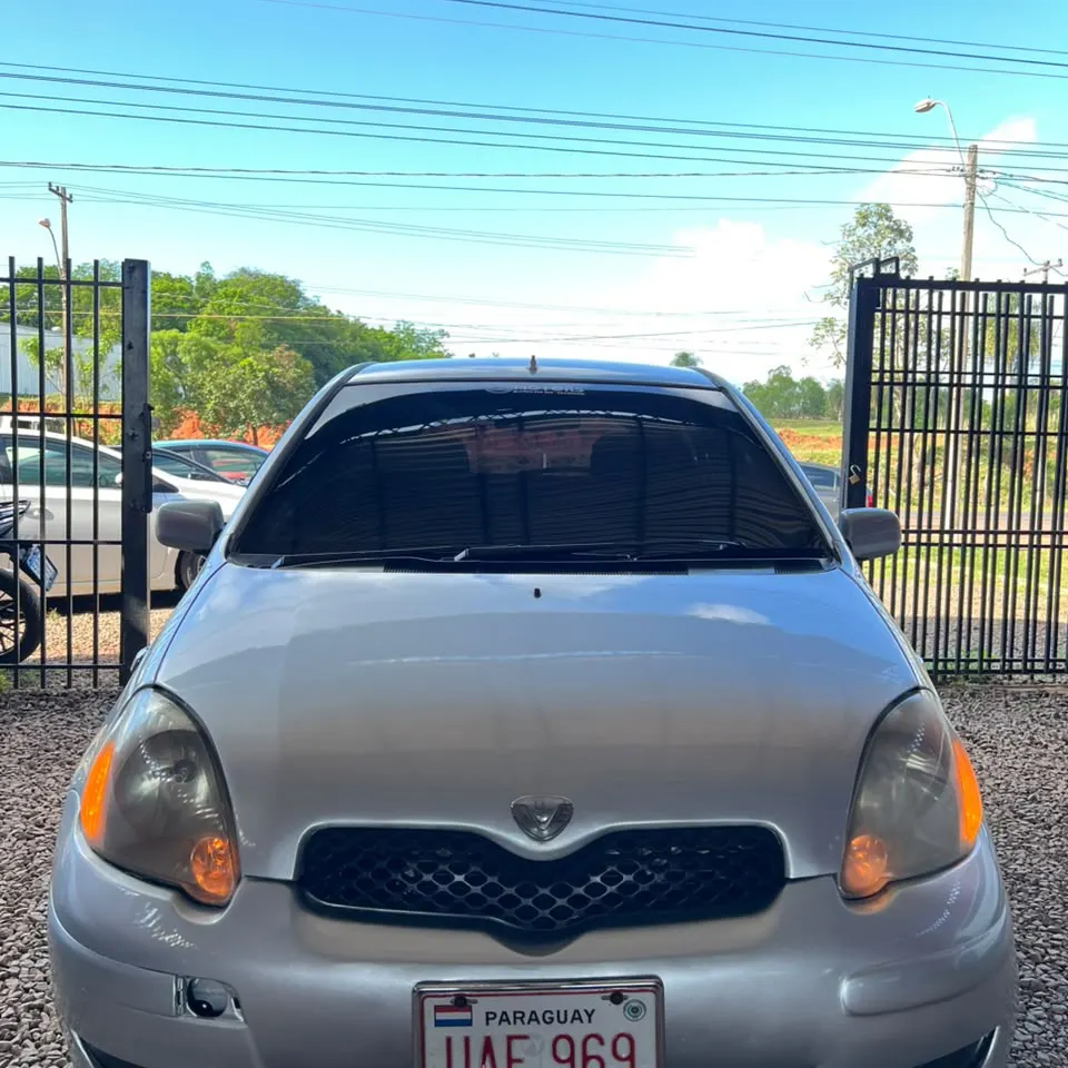 Toyota Vitz 2002