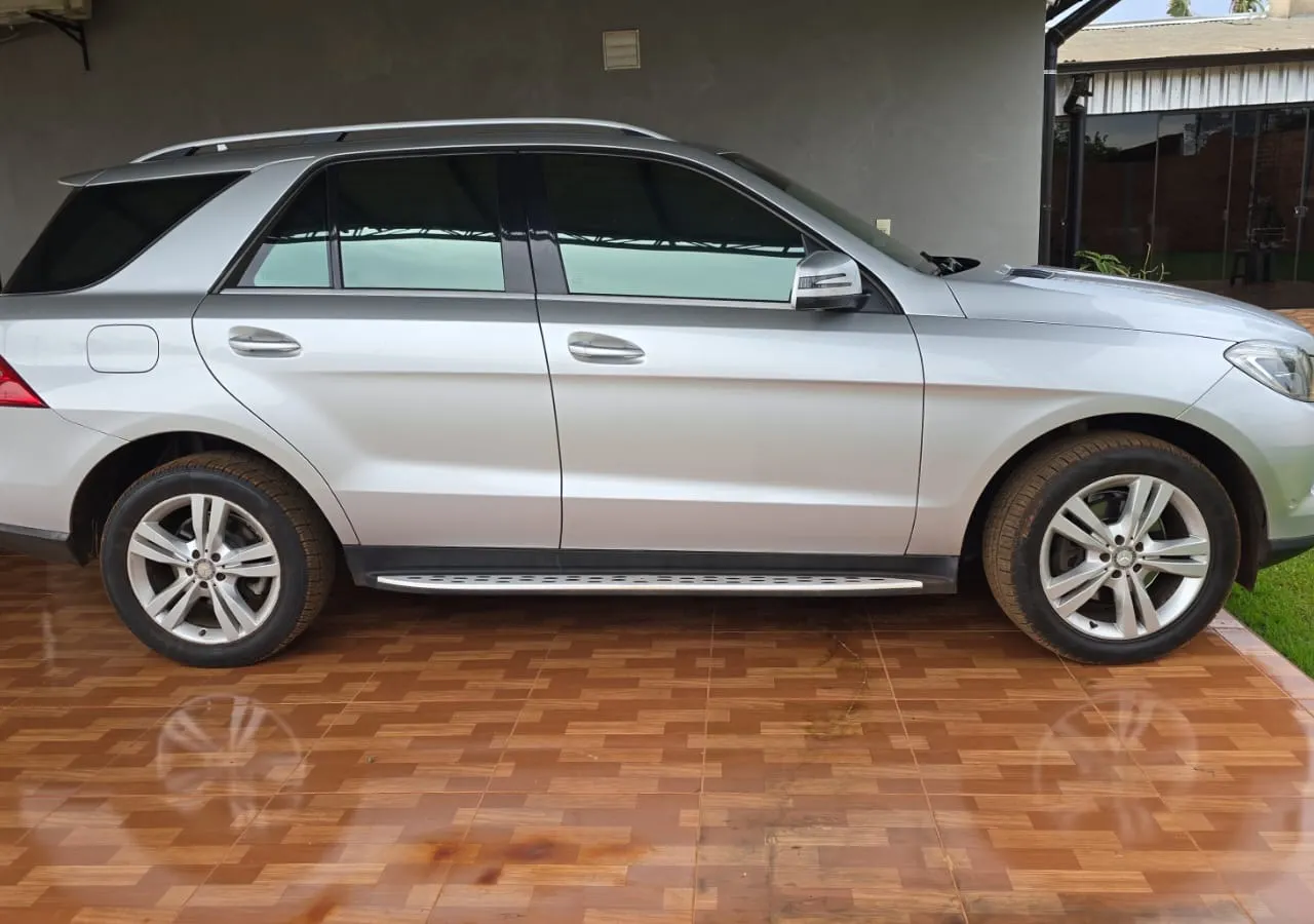 Mercedes-Benz ML 2013 Full