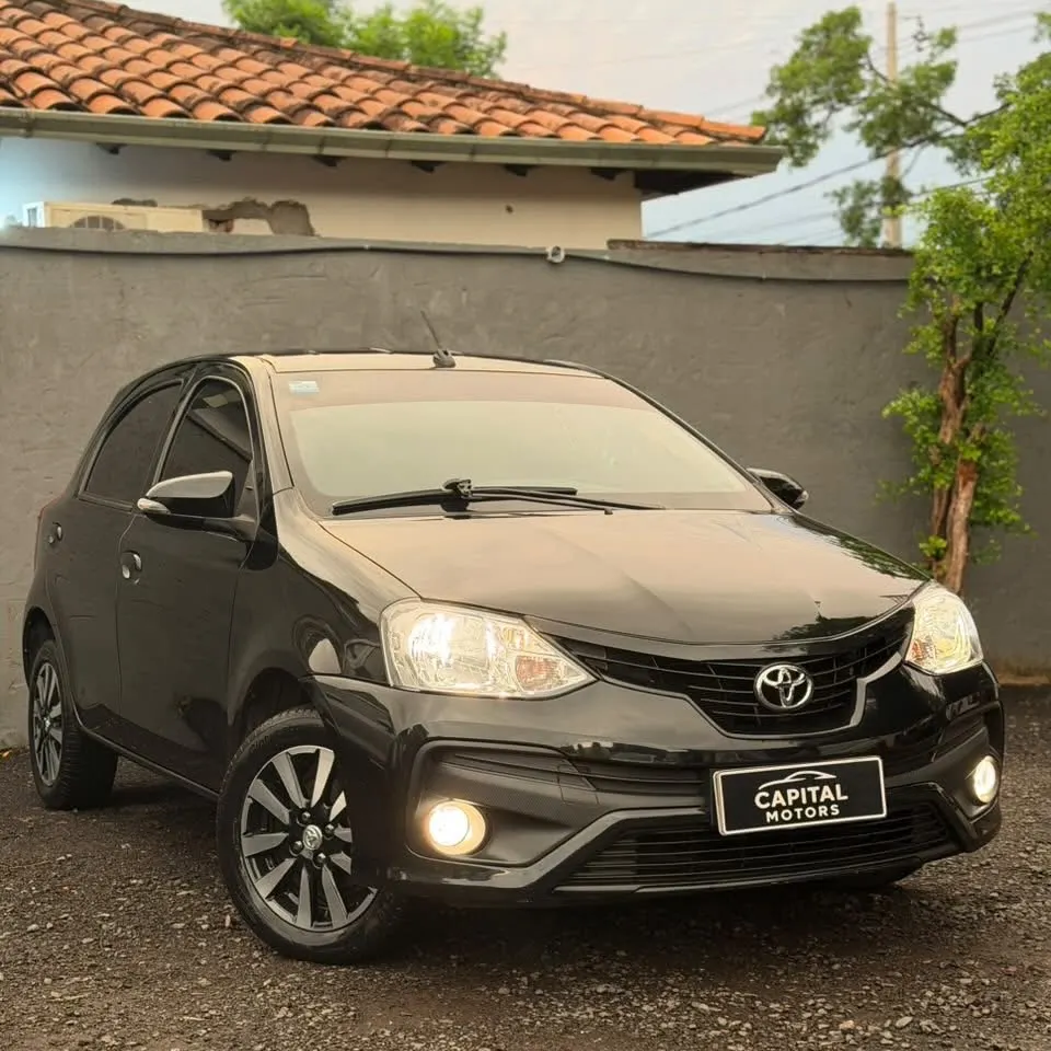 Toyota Etios 2023