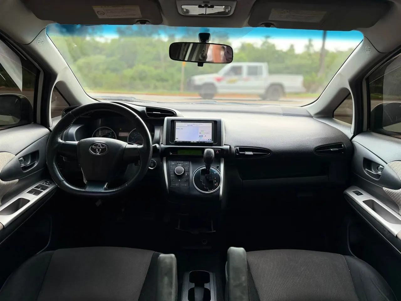 Toyota Wish 2010 R