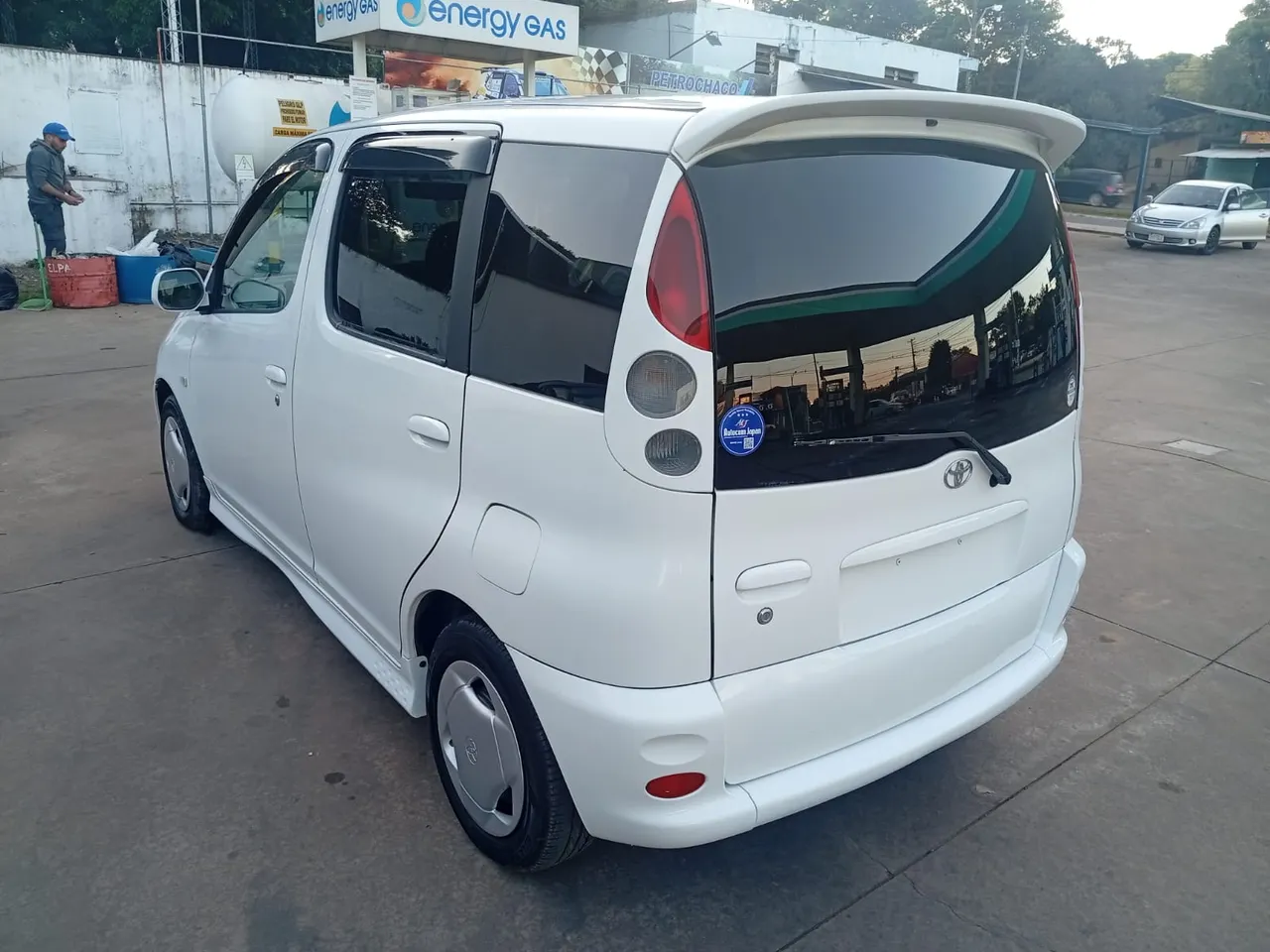 Toyota Funcargo 2001 G