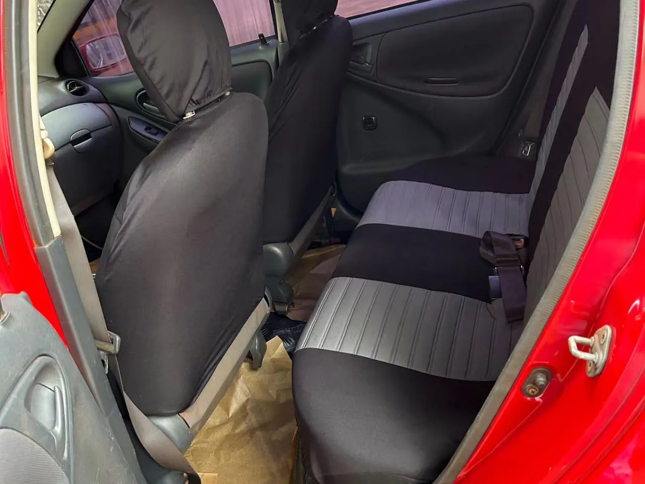 Toyota Vitz 2002