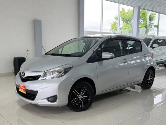 Toyota Vitz 2014