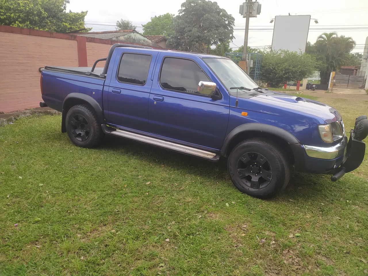 Nissan Frontier 2001 W