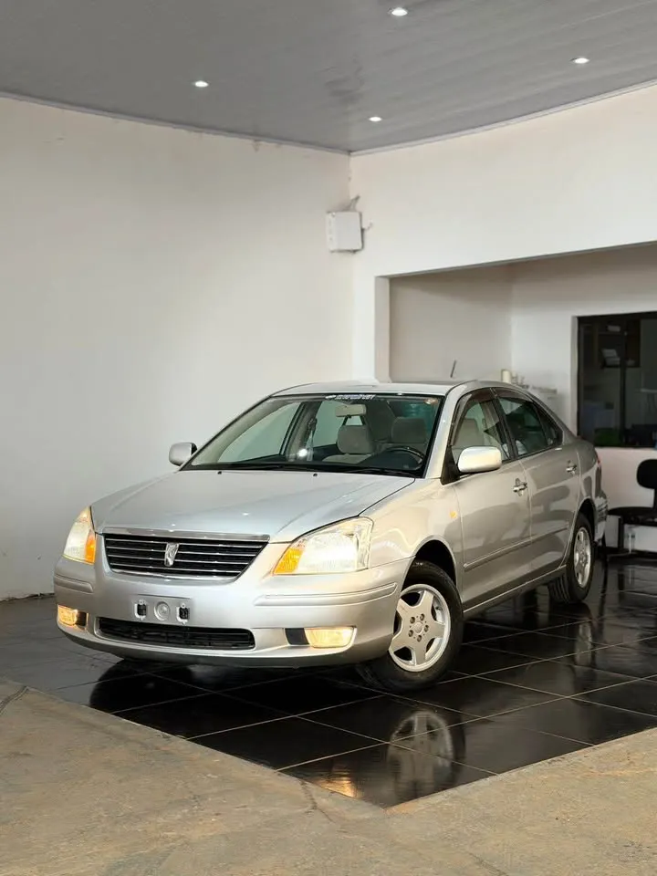 Toyota Premio 2003