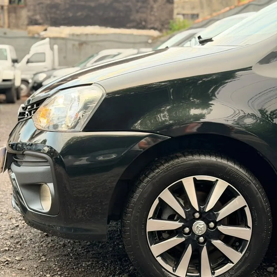 Toyota Etios 2023