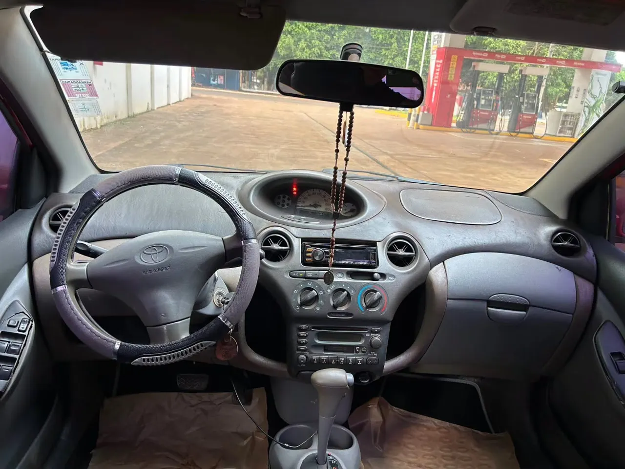 Toyota Vitz 2002
