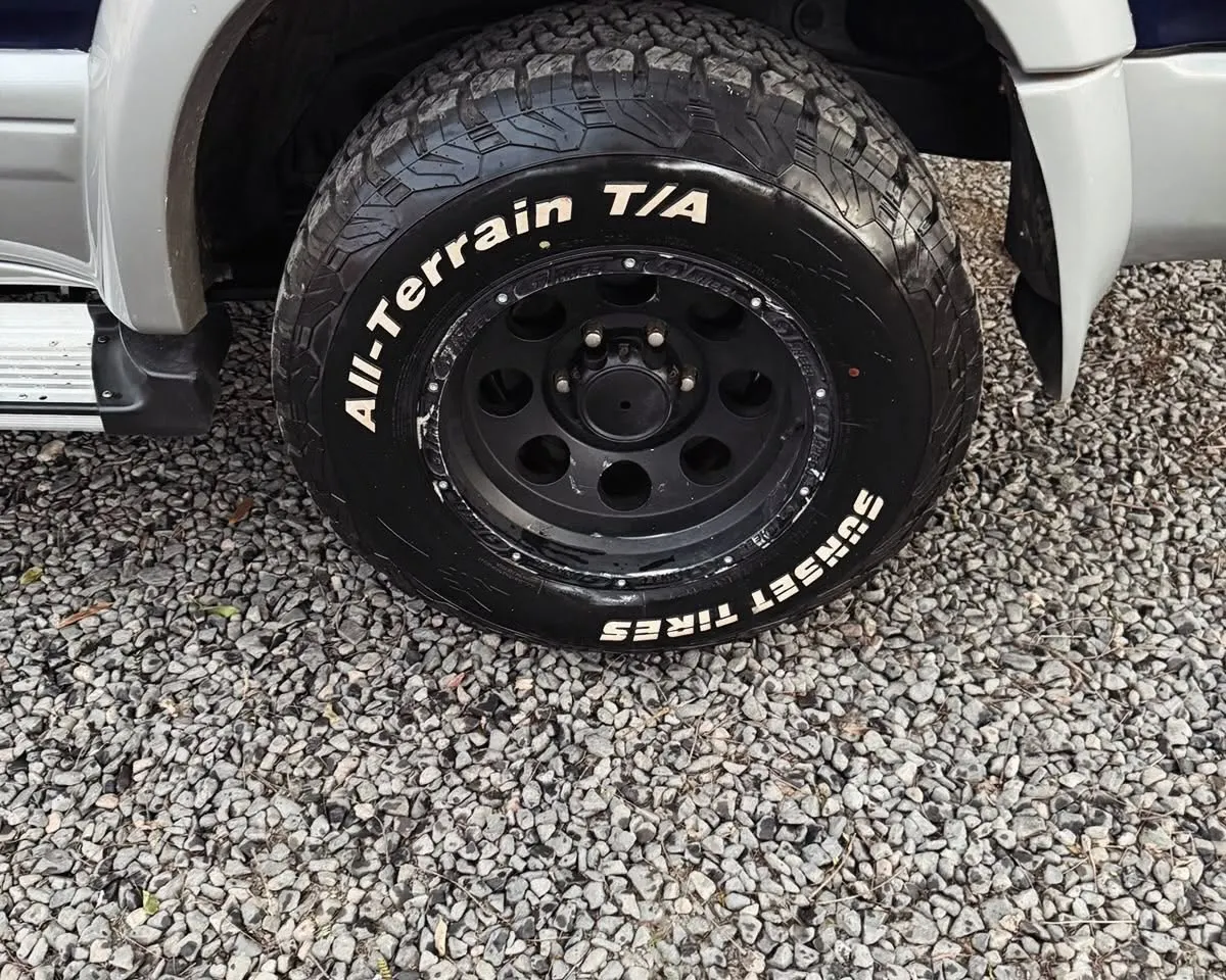 Toyota Hilux Surf 1997 3.0 1KZ – bomba sencilla