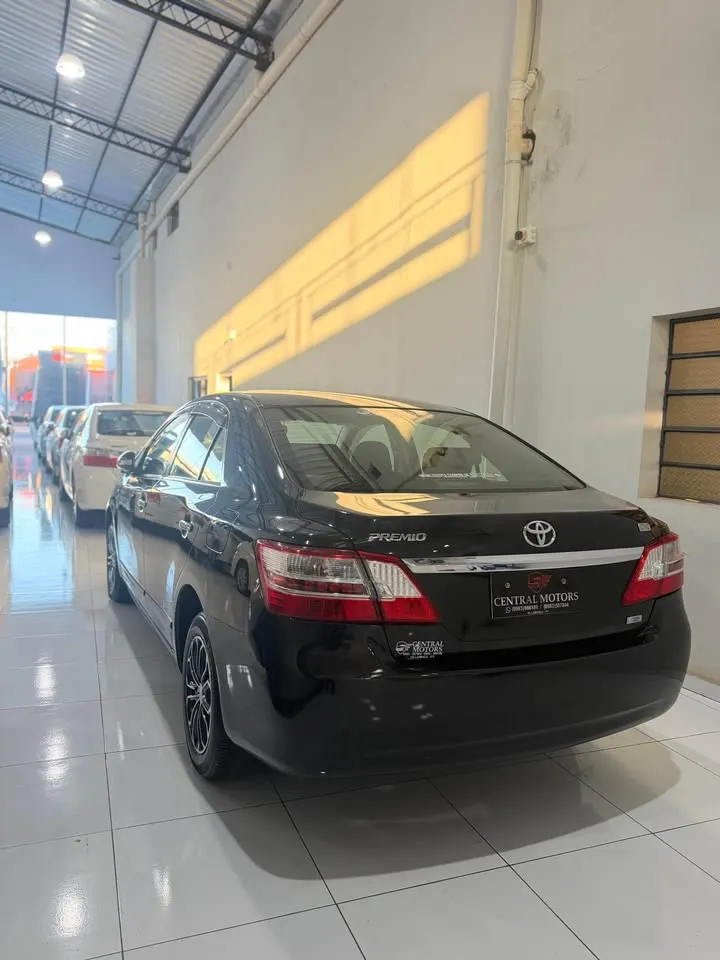 Toyota Premio 2010