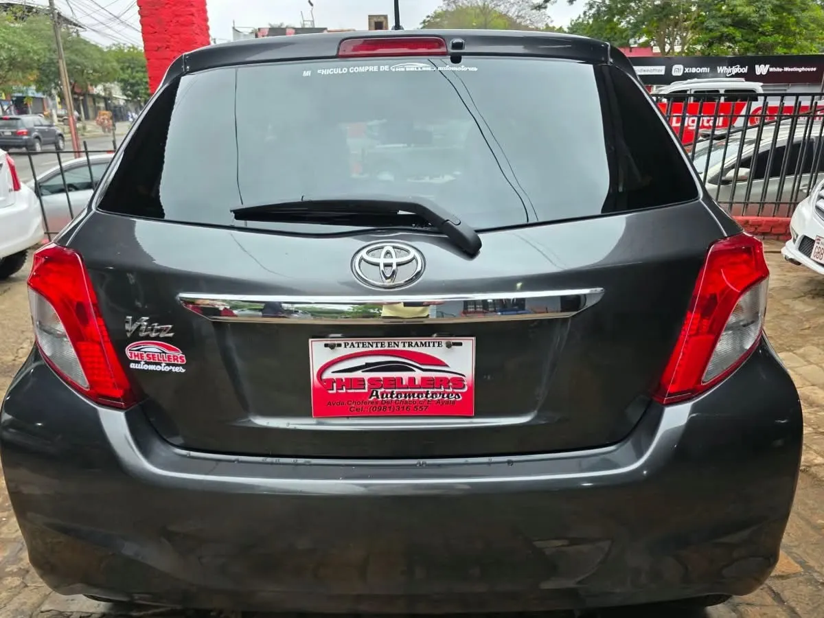 Toyota Vitz 2013 New Vitz 2013/12