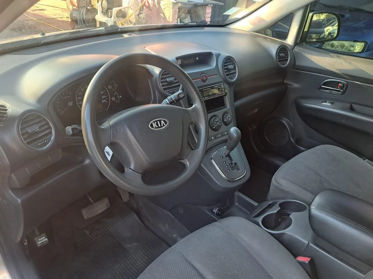 Kia Carens 2012