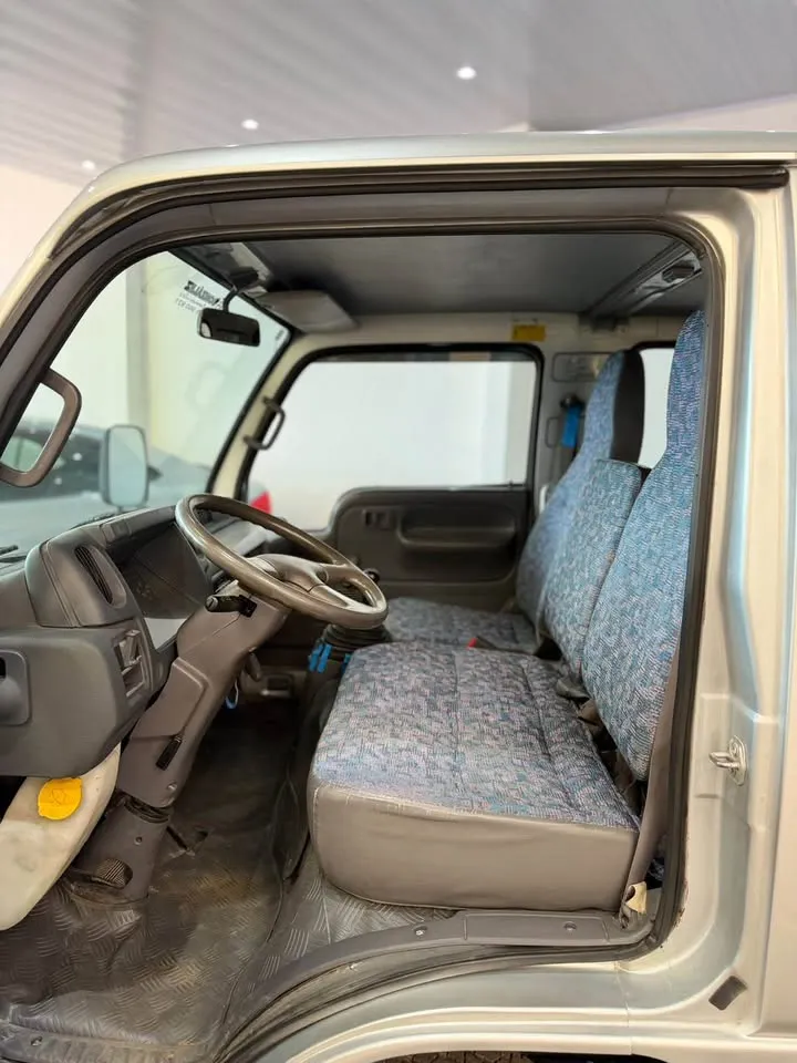 Nissan Atlas 1998