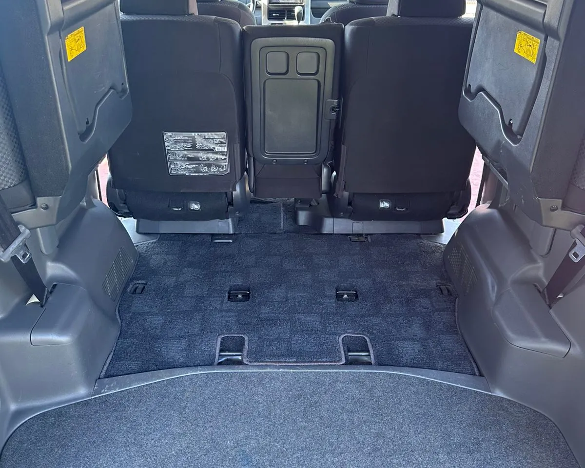 Toyota Noah 2008 FULL