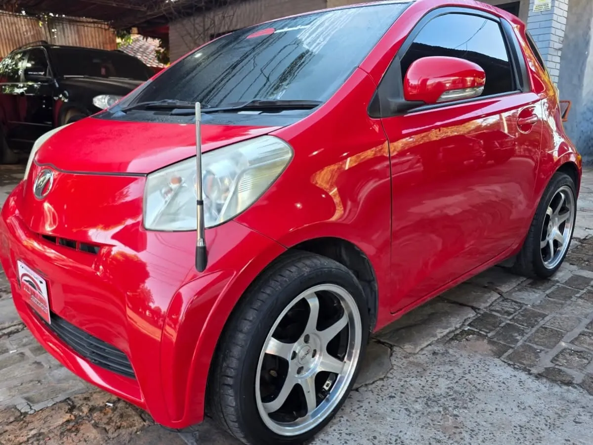 Toyota iQ 2010 Full equipo