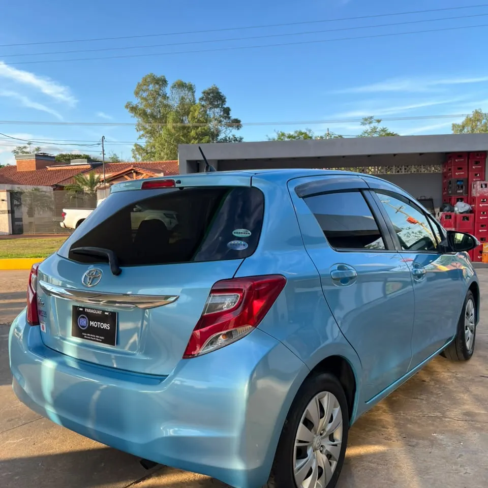 Toyota Vitz 2015