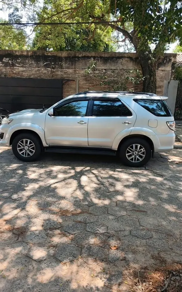 Toyota Fortuner 2014 SRV