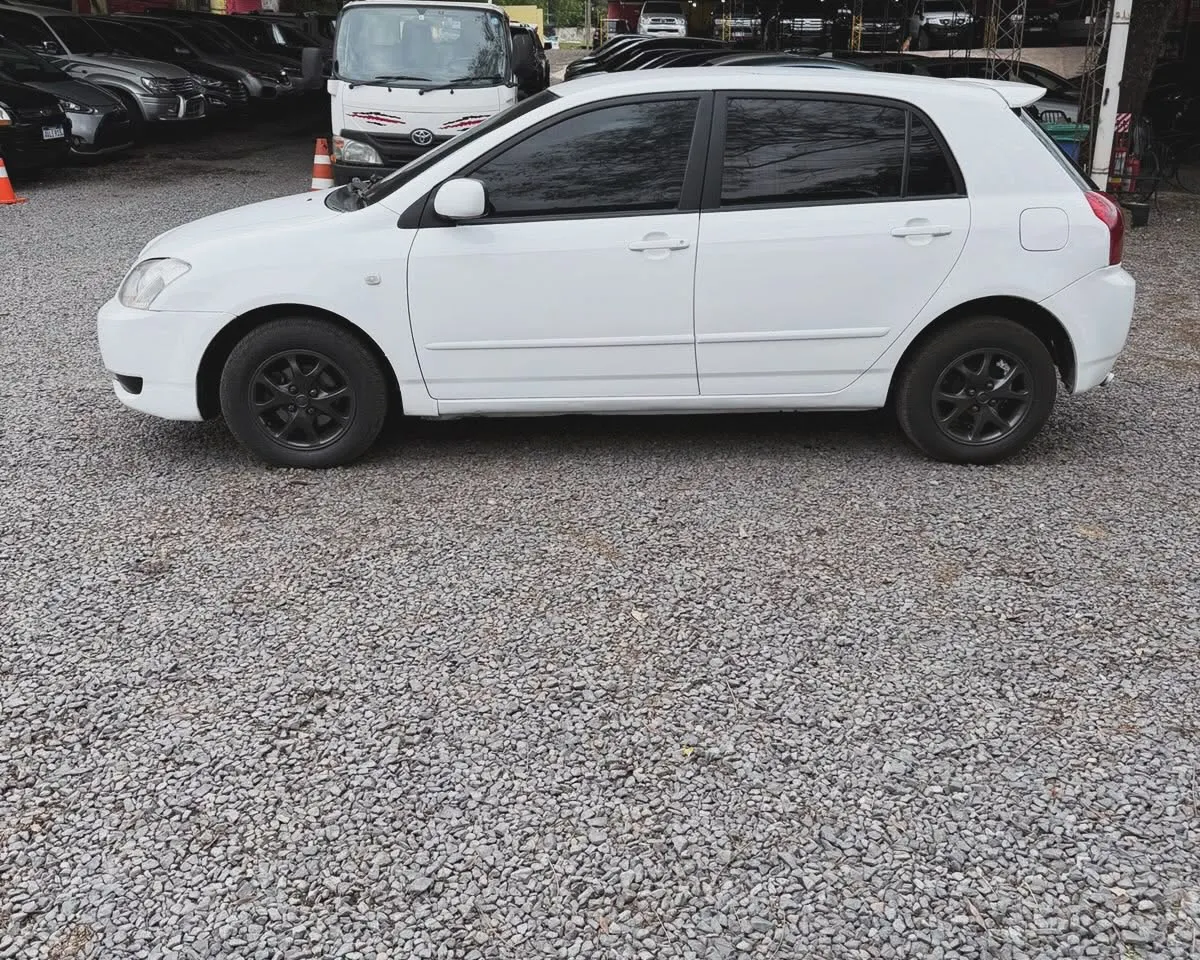 Toyota Runx 2003