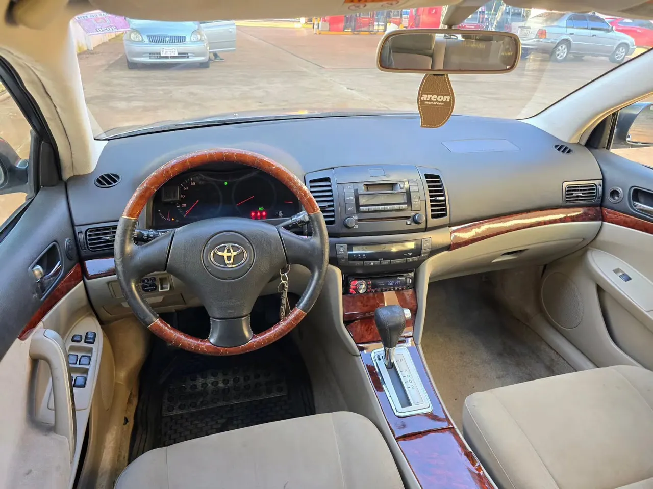 Toyota Premio 2004