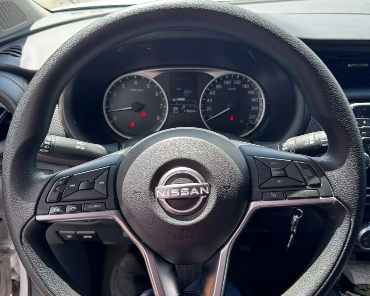 Nissan Kicks 2026 Play