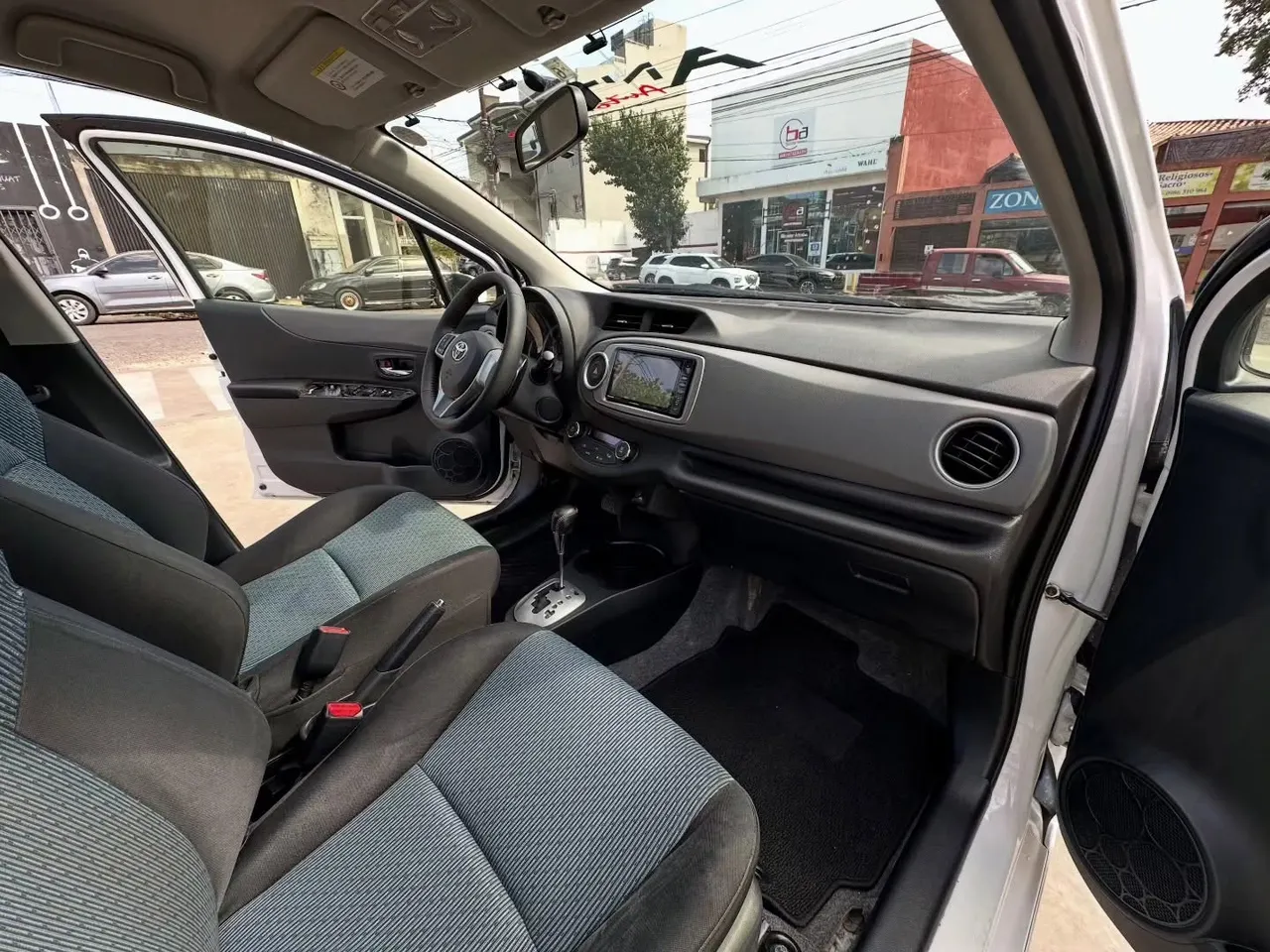 Toyota Vitz 2012 RS