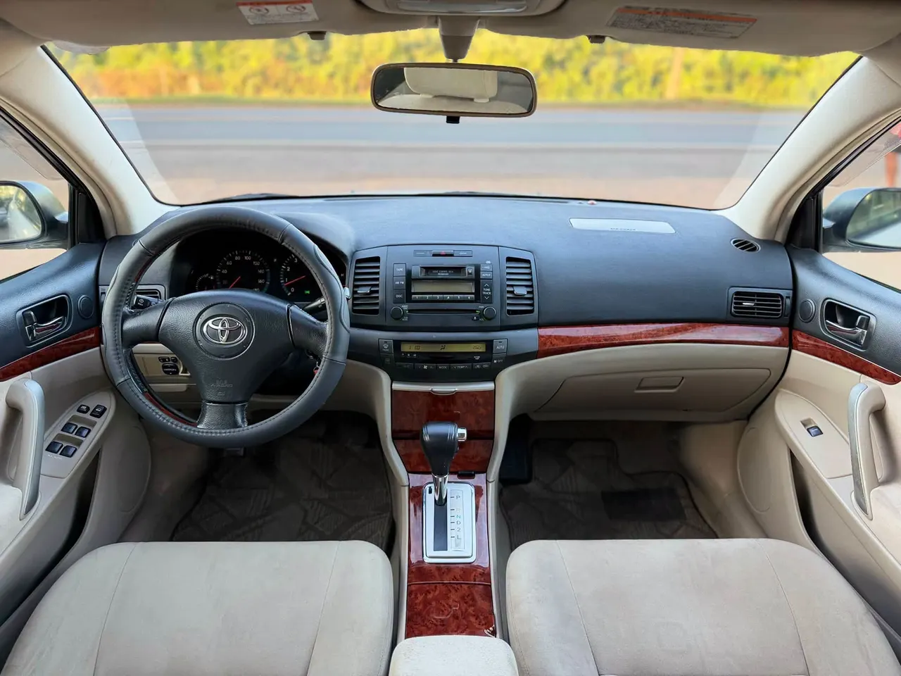 Toyota Premio 2004