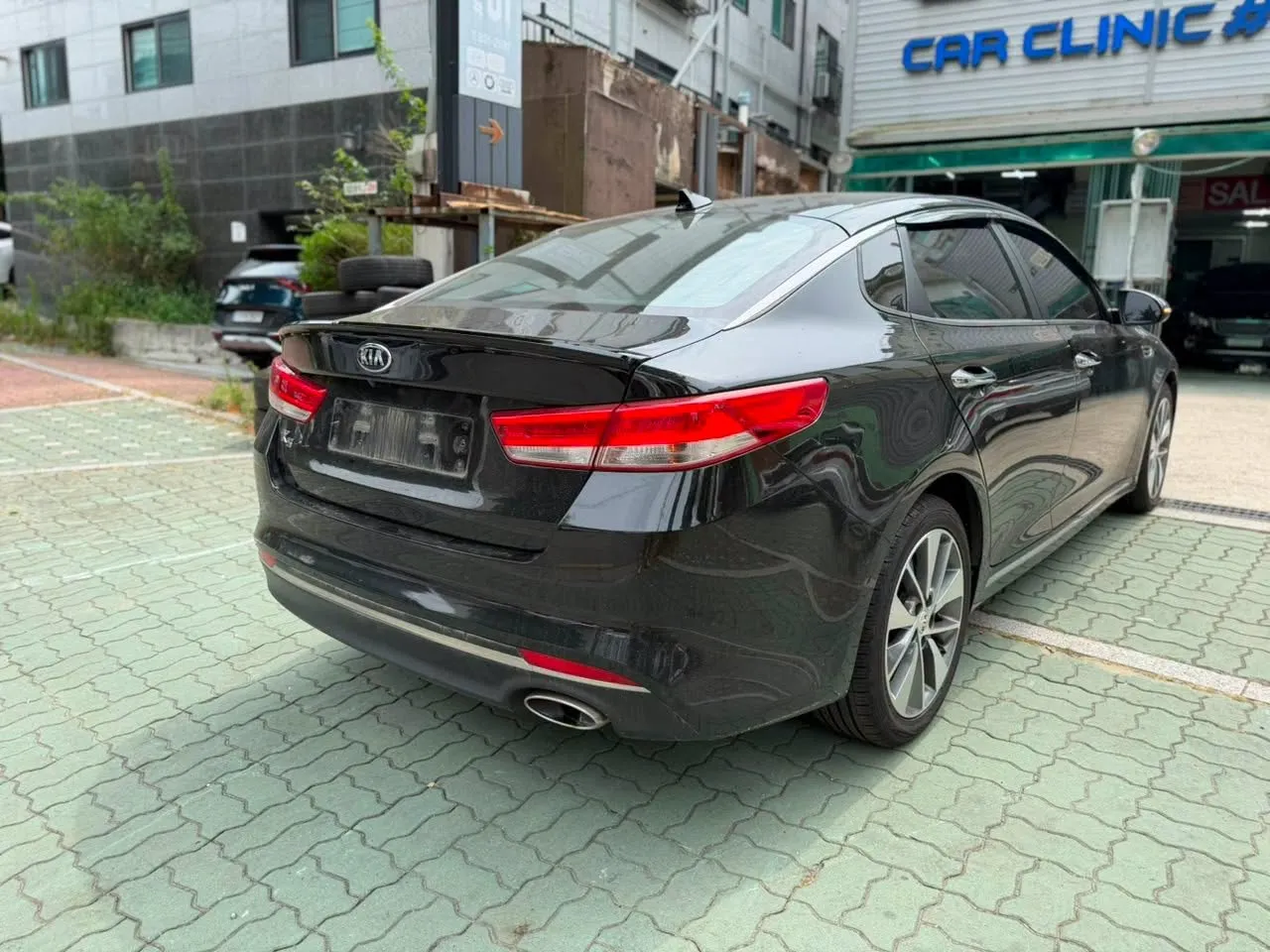 Kia K5 2016 En tránsito
