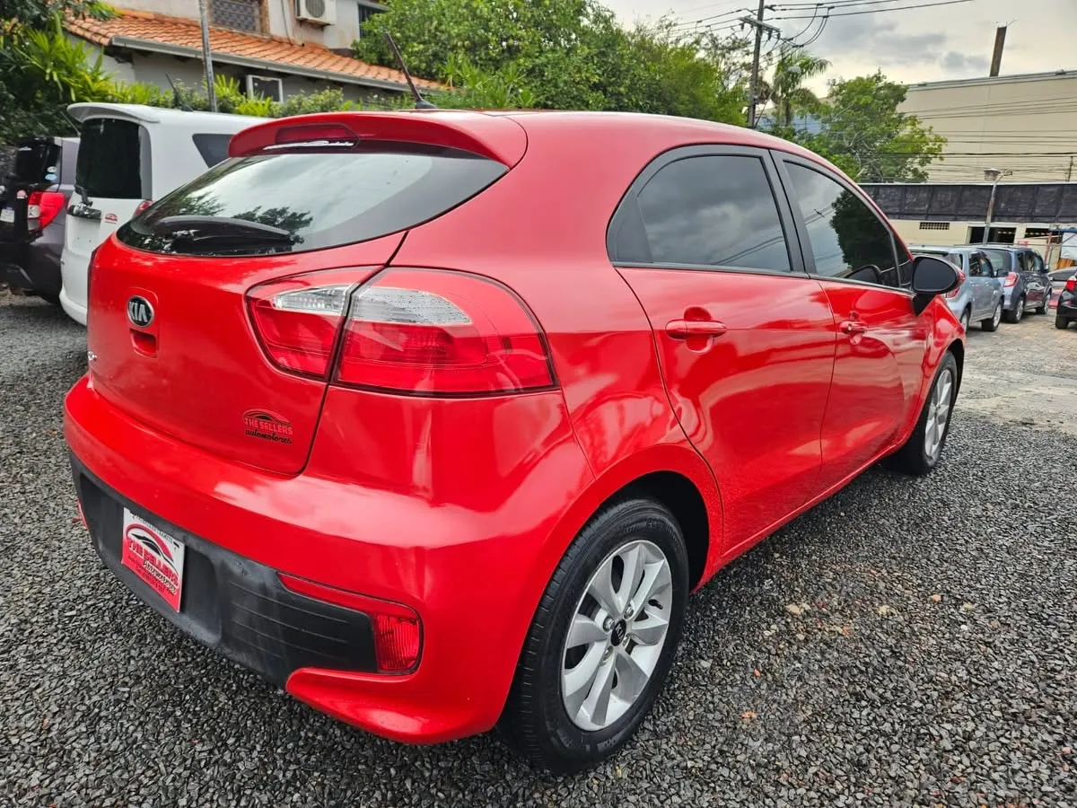 Kia Rio 2015 Rio Hatchback