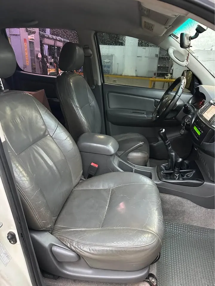 Toyota Hilux 2014 Full
