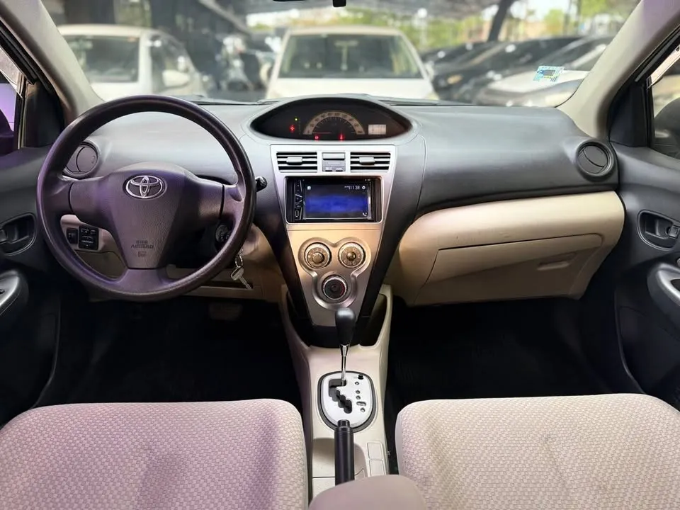 Toyota Belta 2007