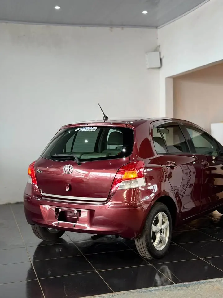 Toyota Vitz 2008 ILL