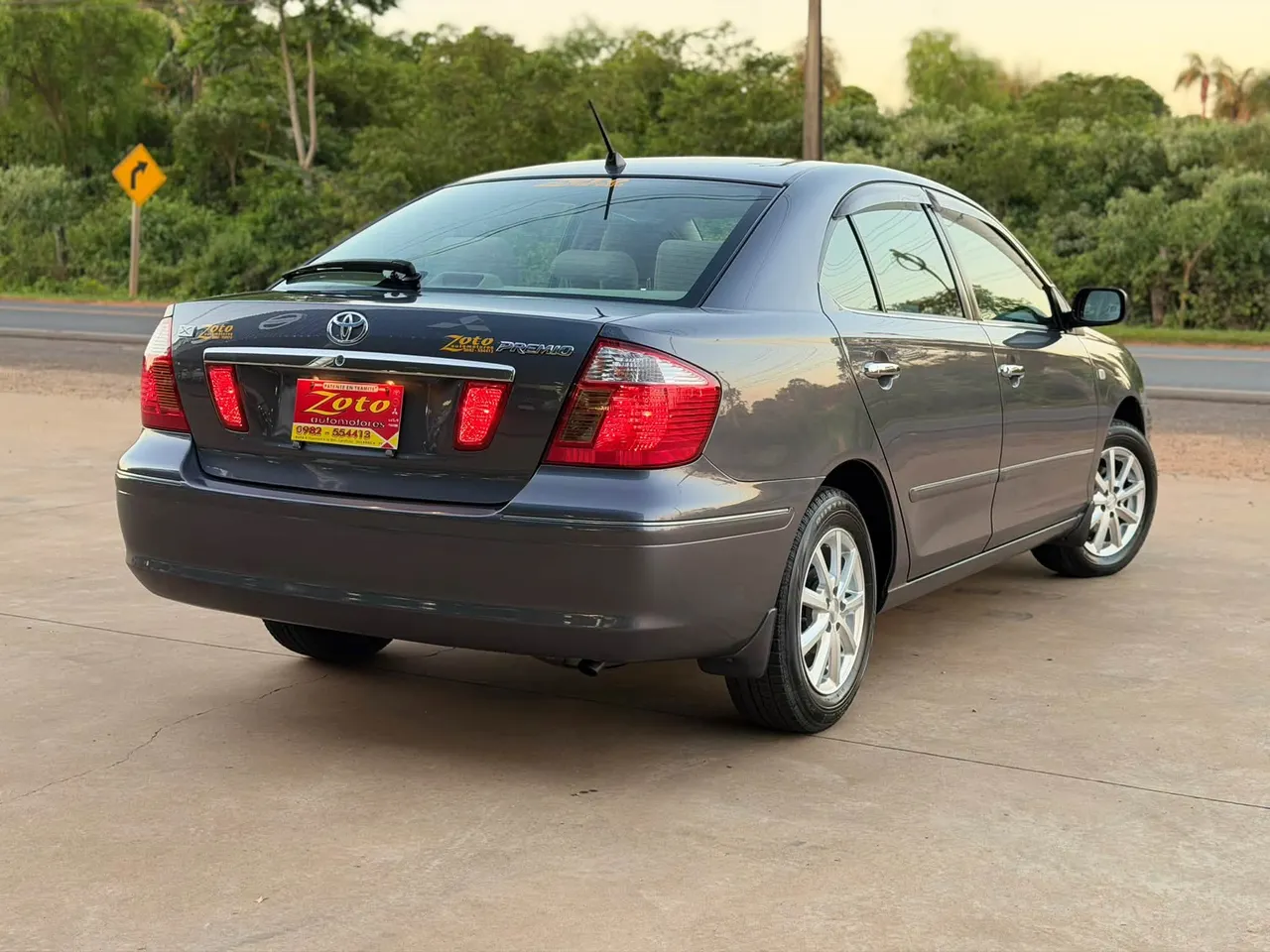 Toyota Premio 2003